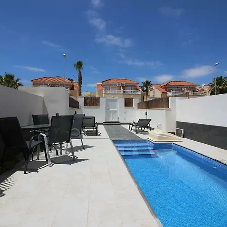 La Zenia Boulevard 36 * Playa Flamenca